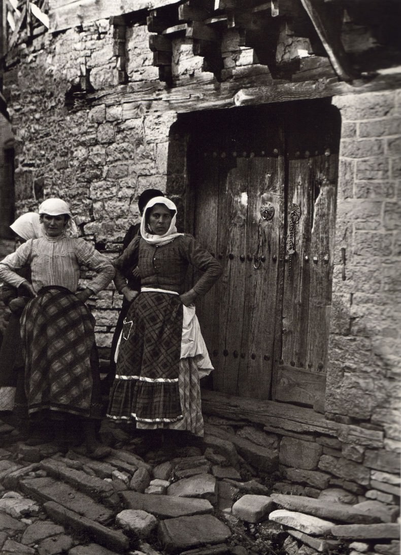 A Simple and Quiet Greece: Fred Boissonnas' Early 20th Century Photographs