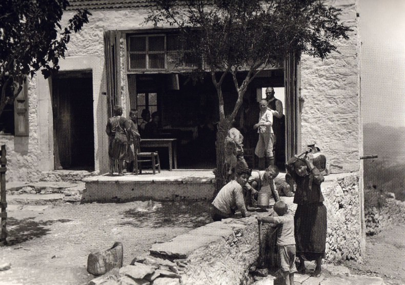A Simple and Quiet Greece: Fred Boissonnas' Early 20th Century Photographs