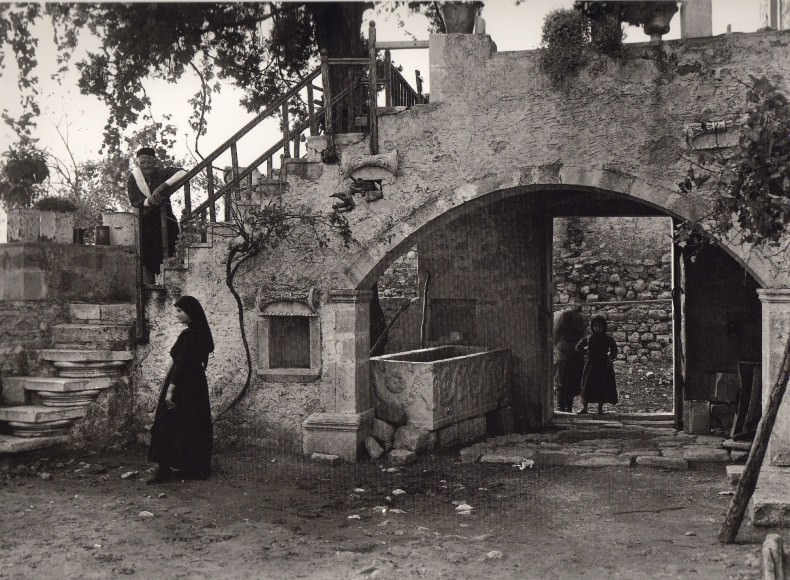 A Simple and Quiet Greece: Fred Boissonnas' Early 20th Century Photographs