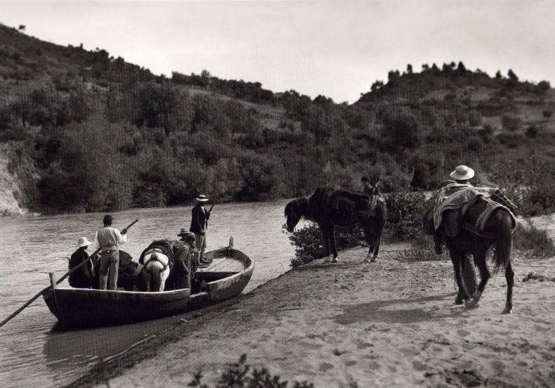 A Simple and Quiet Greece: Fred Boissonnas' Early 20th Century Photographs