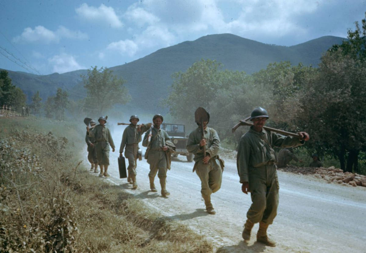 Troops in the Liri Valley, on the road to Rome, 1944.