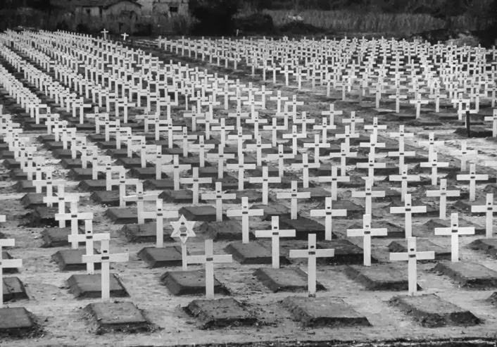 An American cemetery on the Anzio beachhead, 1944.