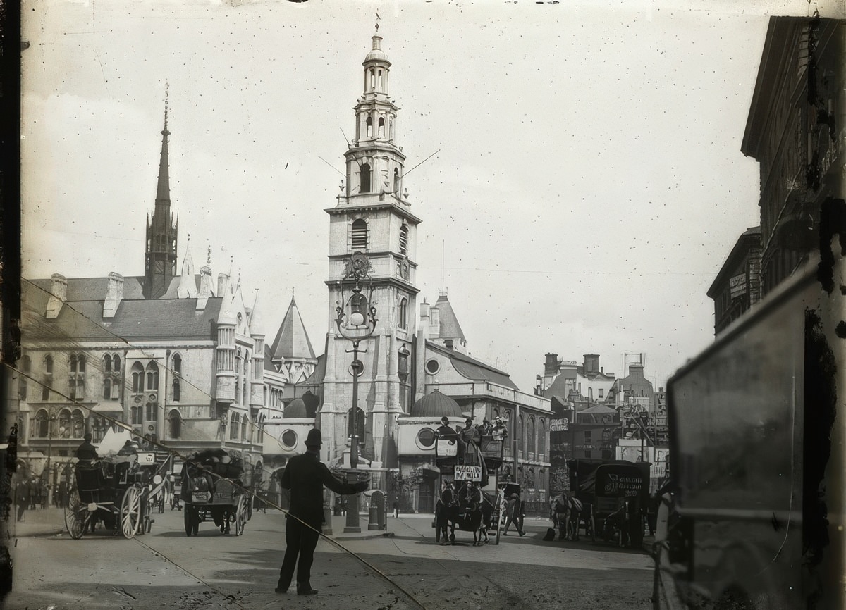 St Clement Danes, c. 1900