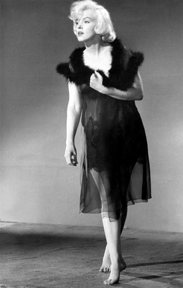 Marilyn Monroe's April 1959 Photoshoot for 'Some Like It Hot'