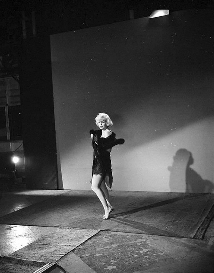 Marilyn Monroe's April 1959 Photoshoot for 'Some Like It Hot'