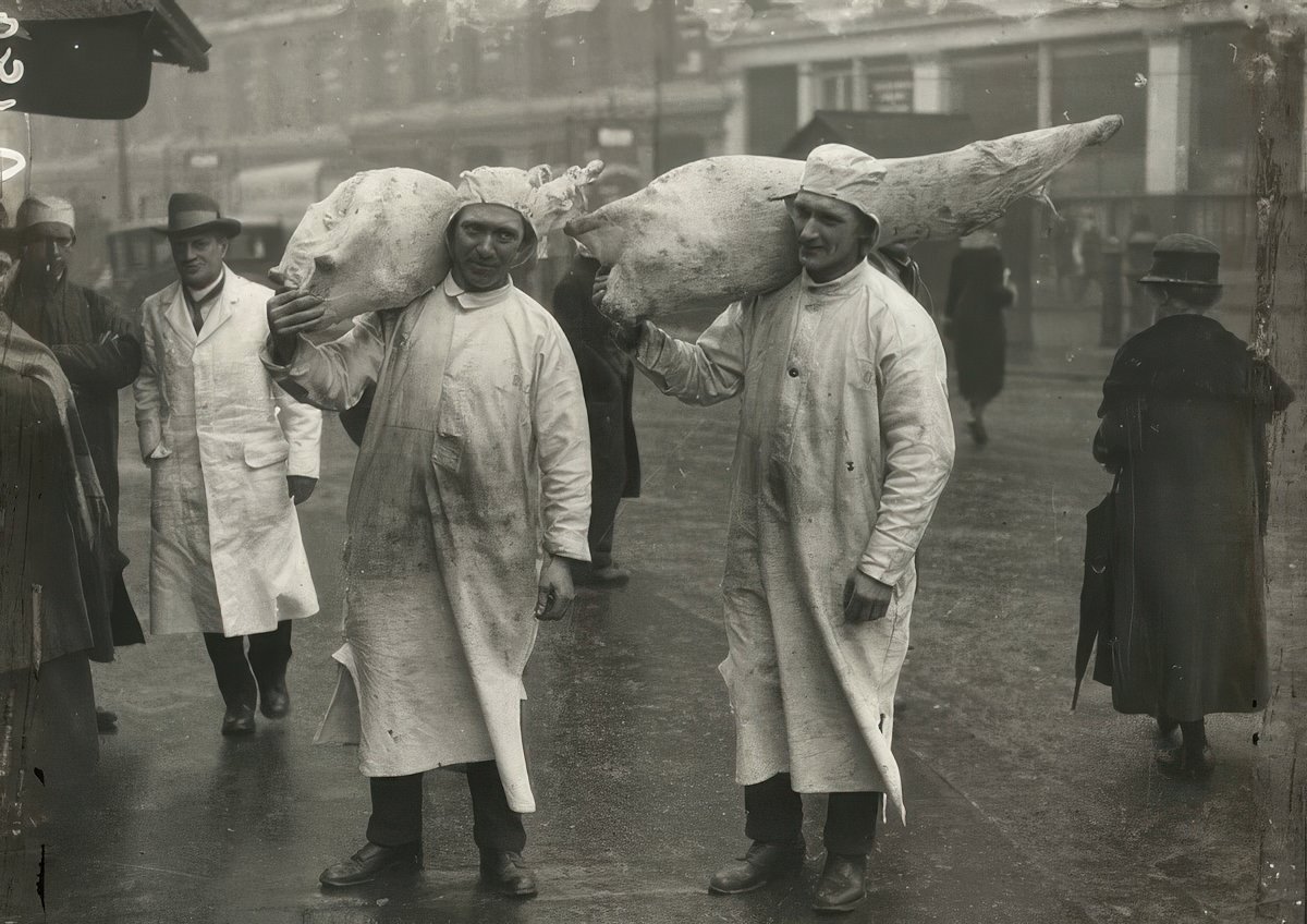 Porters at Smithfield Market, 1910