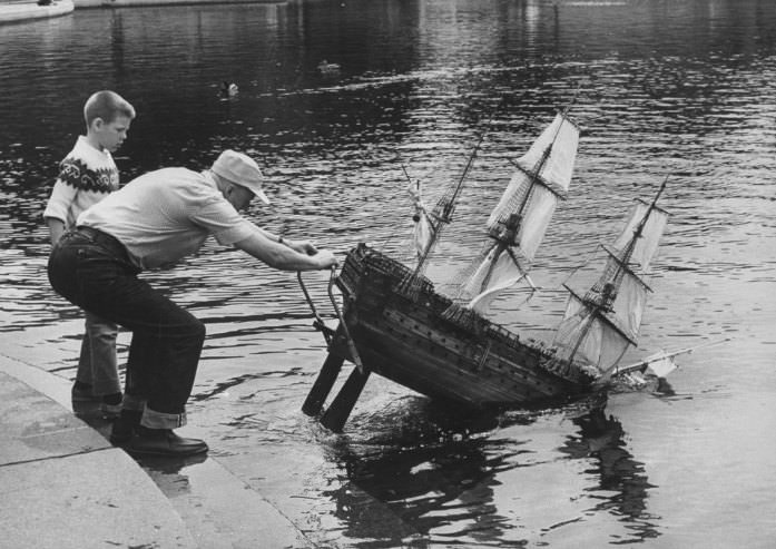 Nelson's flagship Victory gets a tender launching by its builder, Arthur Langton