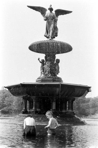 Central Park's Bethesda Fountain, 1961