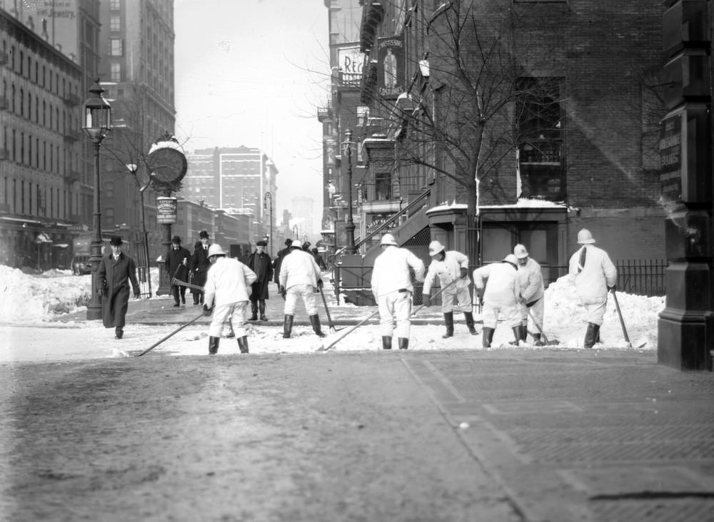 Cleaning snow from New York City streets, January 1908.