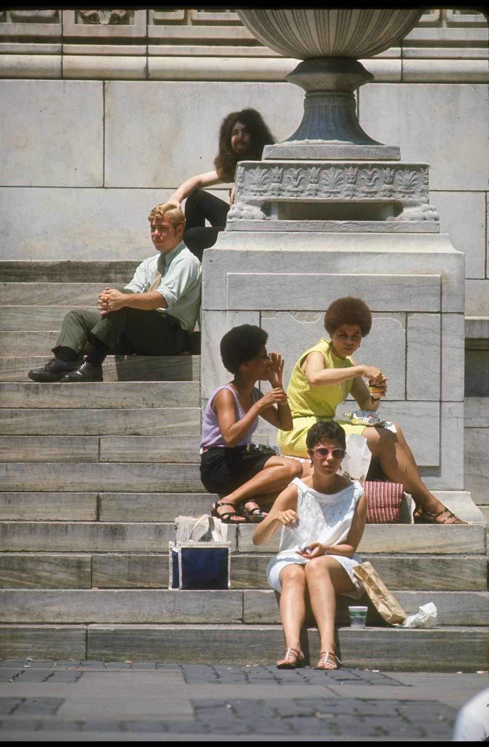 Hot City, Cool Style: Vintage Photos of New York City in the Summer of 1969