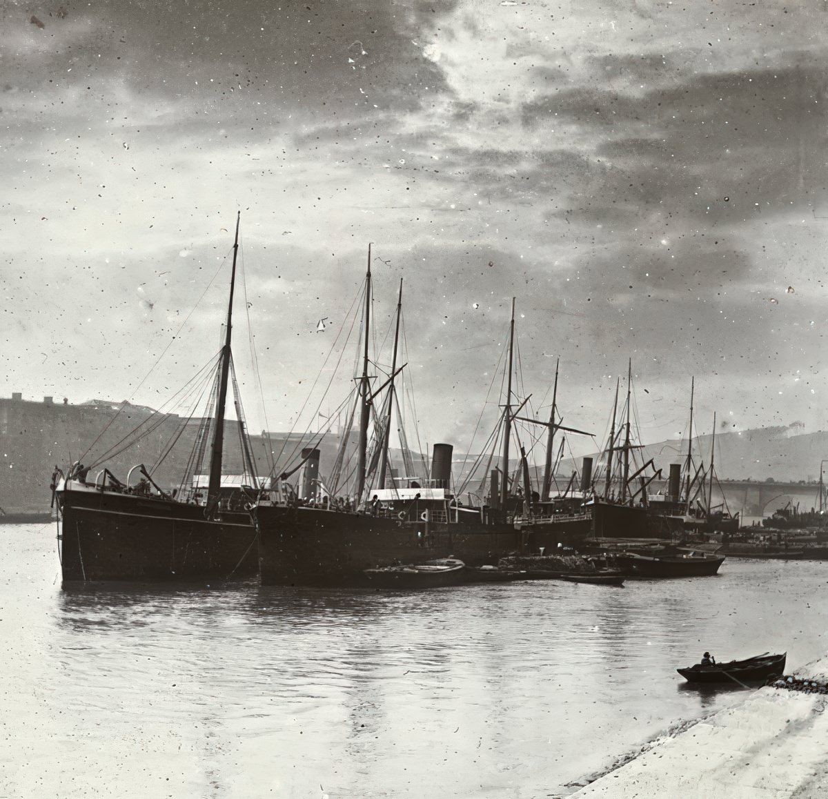 London Docks, 1920s