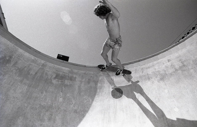 Concrete Waves and Tube Socks: Cool Vintage Photos of 1970s Skateboarding