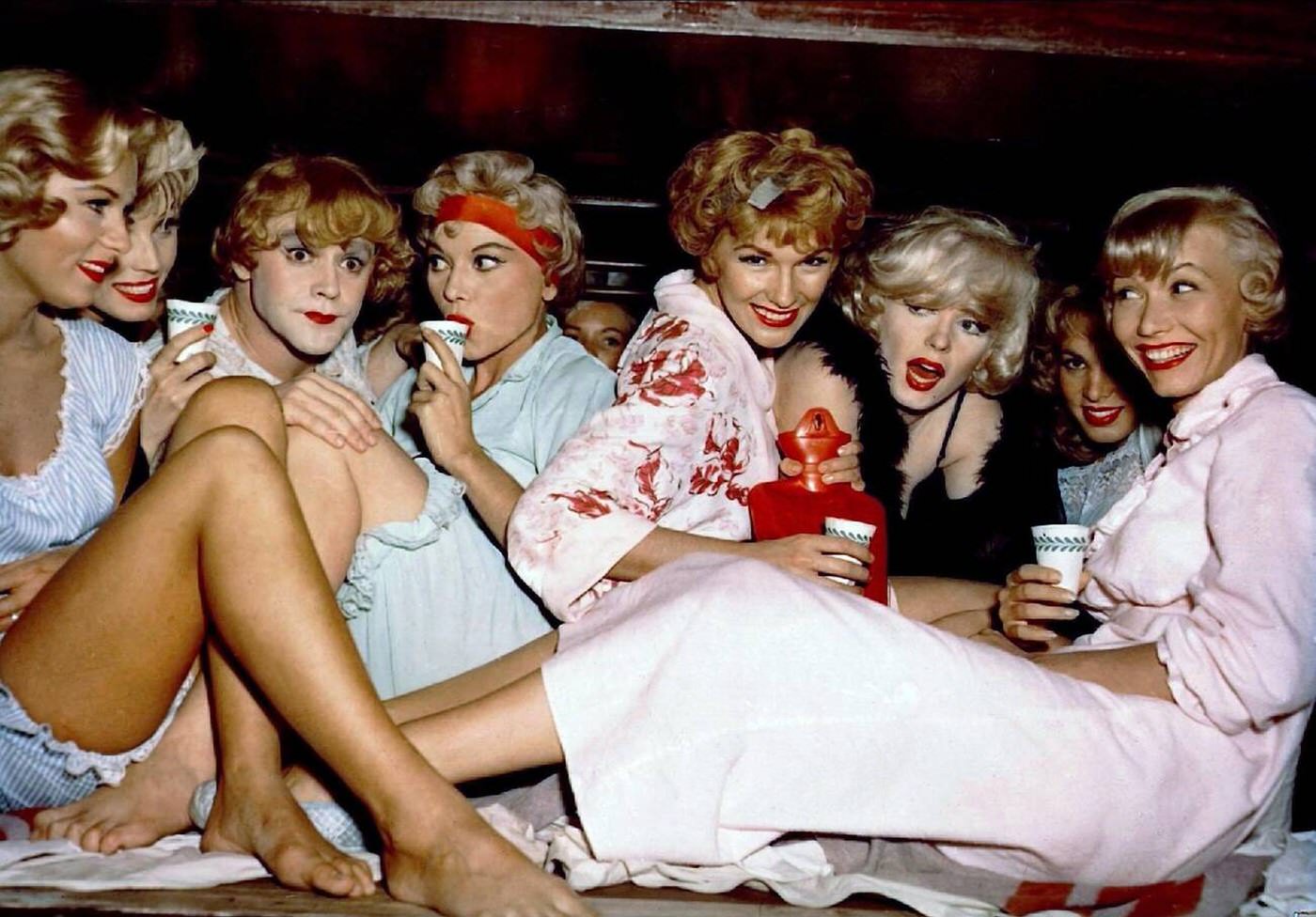 Lemmon and Monroe in ‘Some Like It Hot’, 1959.