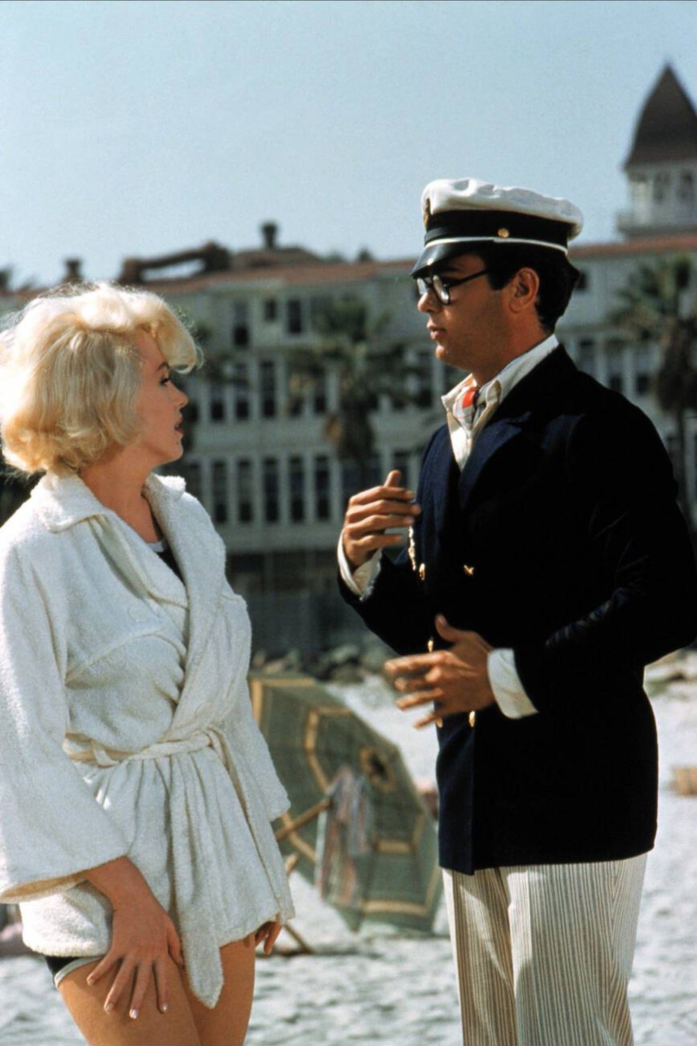Marilyn Monroe and Tony Curtis in ‘Some Like It Hot’, 1959.