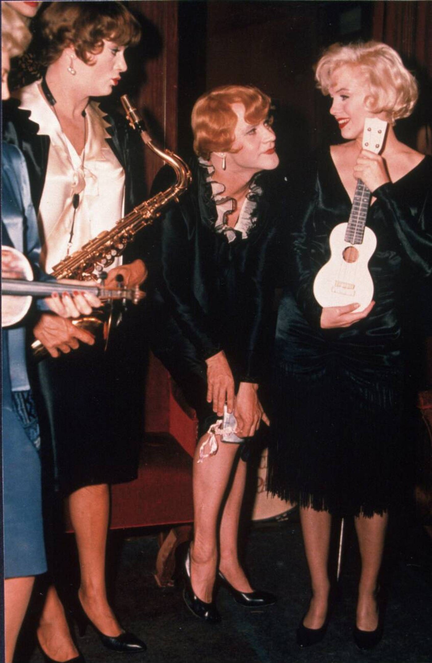 Tony Curtis, Jack Lemmon, and Marilyn Monroe in ‘Some Like It Hot’, 1959.