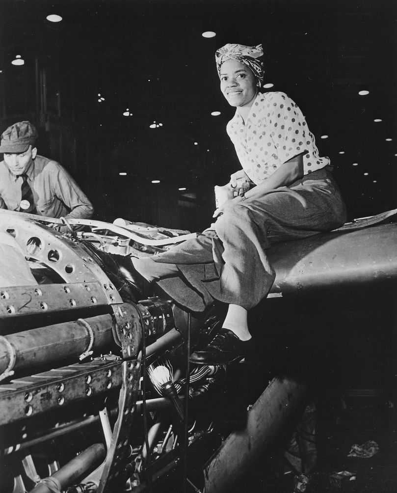 A female riveter at Lockheed Aircraft, 1940s