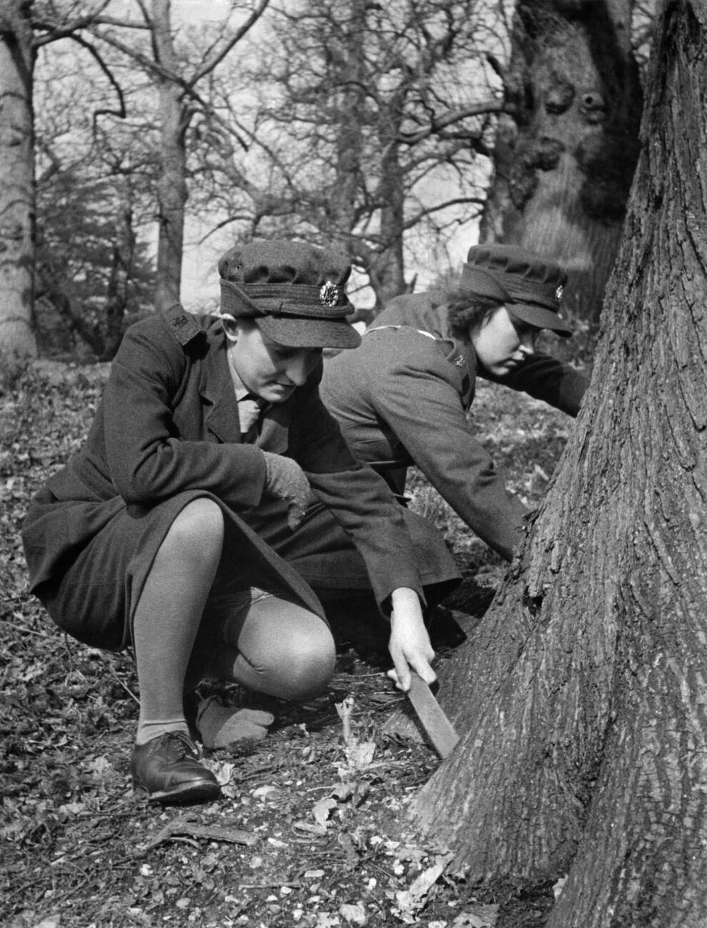 ATS recruit on a treasure hunt, 1941