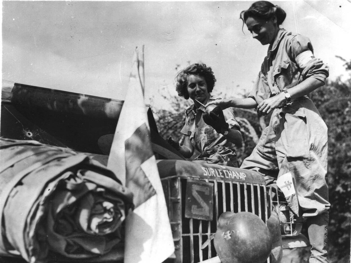 French ambulance drivers, 1944