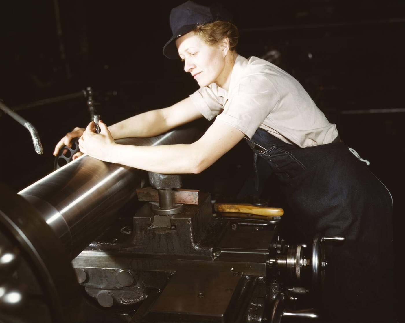 War production workers at Vilter Manufacturing, World War II