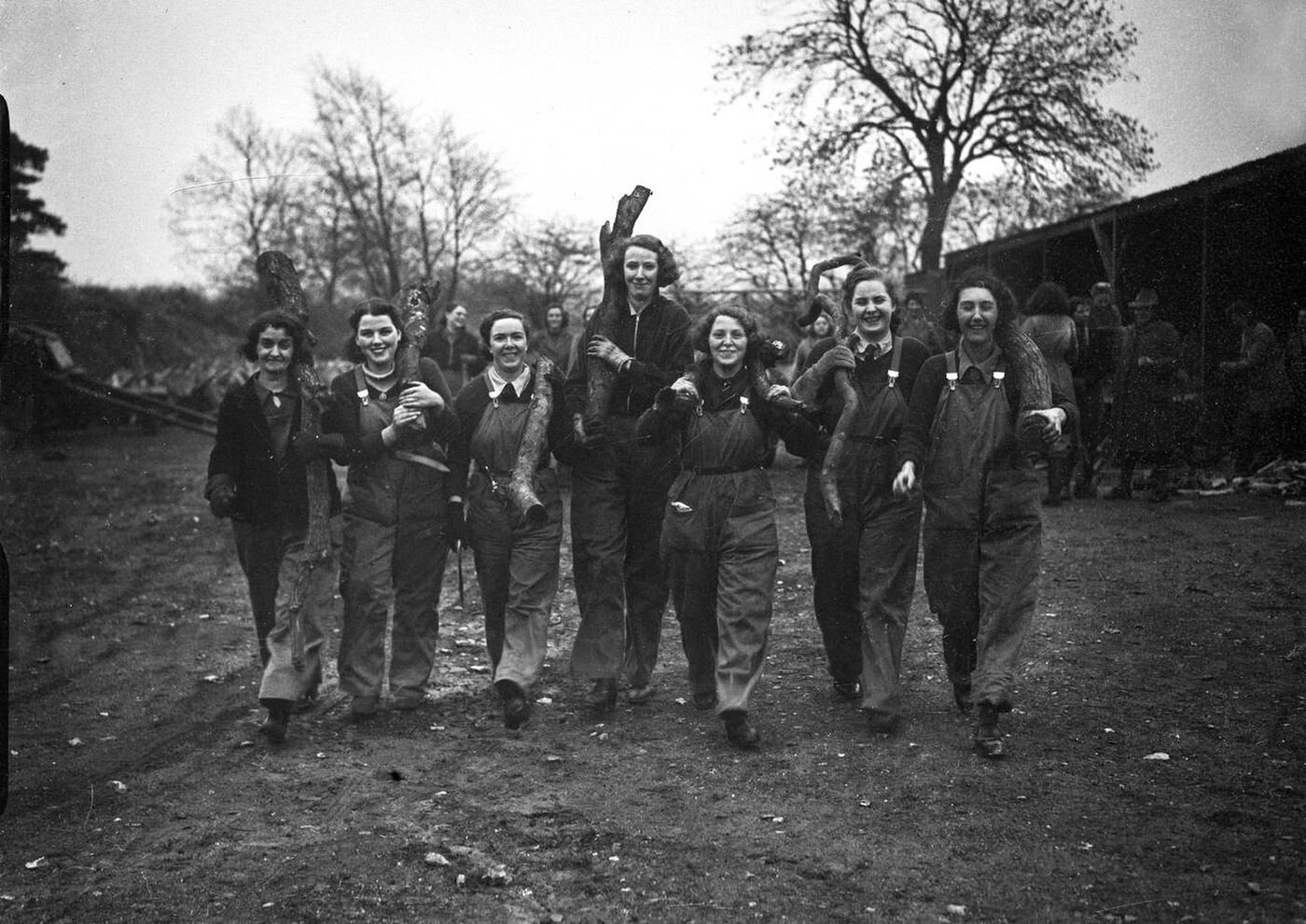 Women's Land Army or Land Girls, World War II
