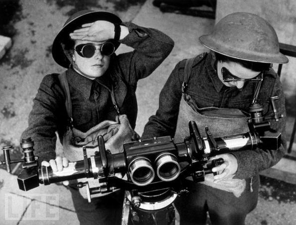 Women looking for enemy aircraft in England, World War II