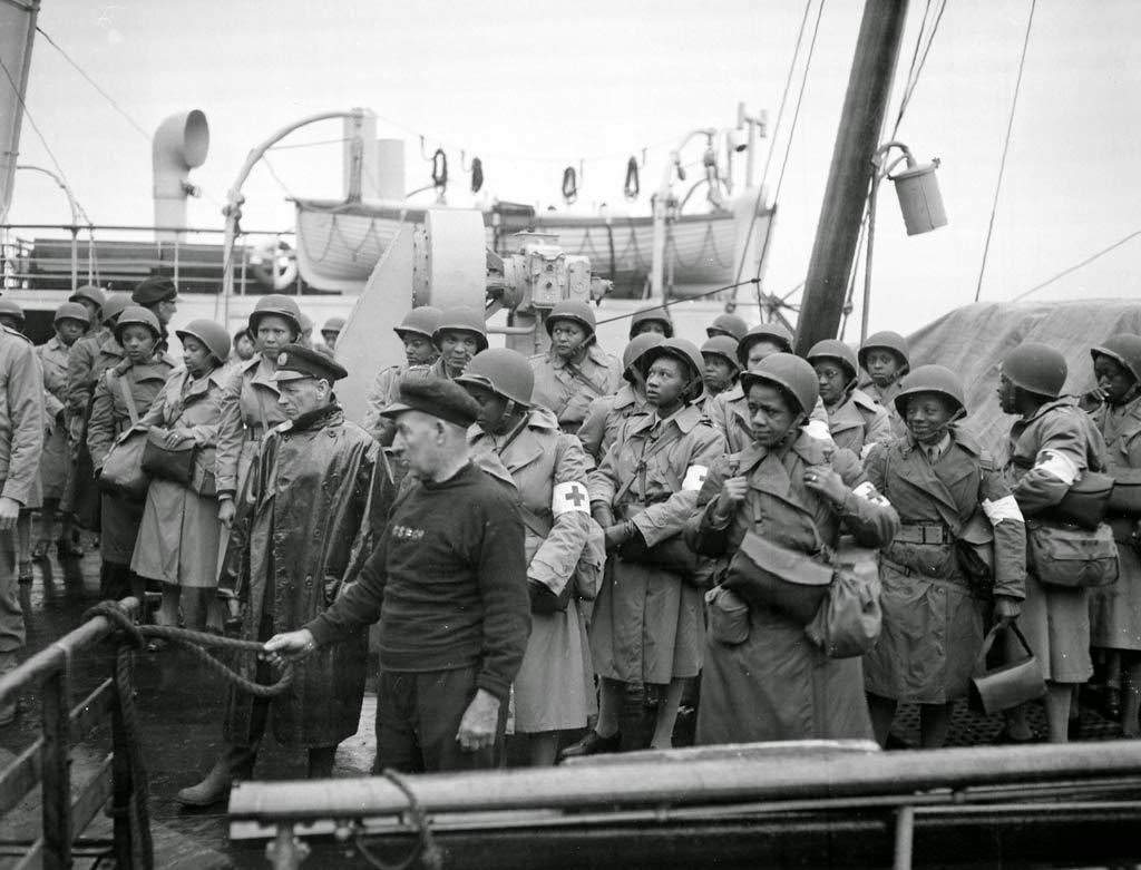 U.S. Army nurses in Scotland, 1944