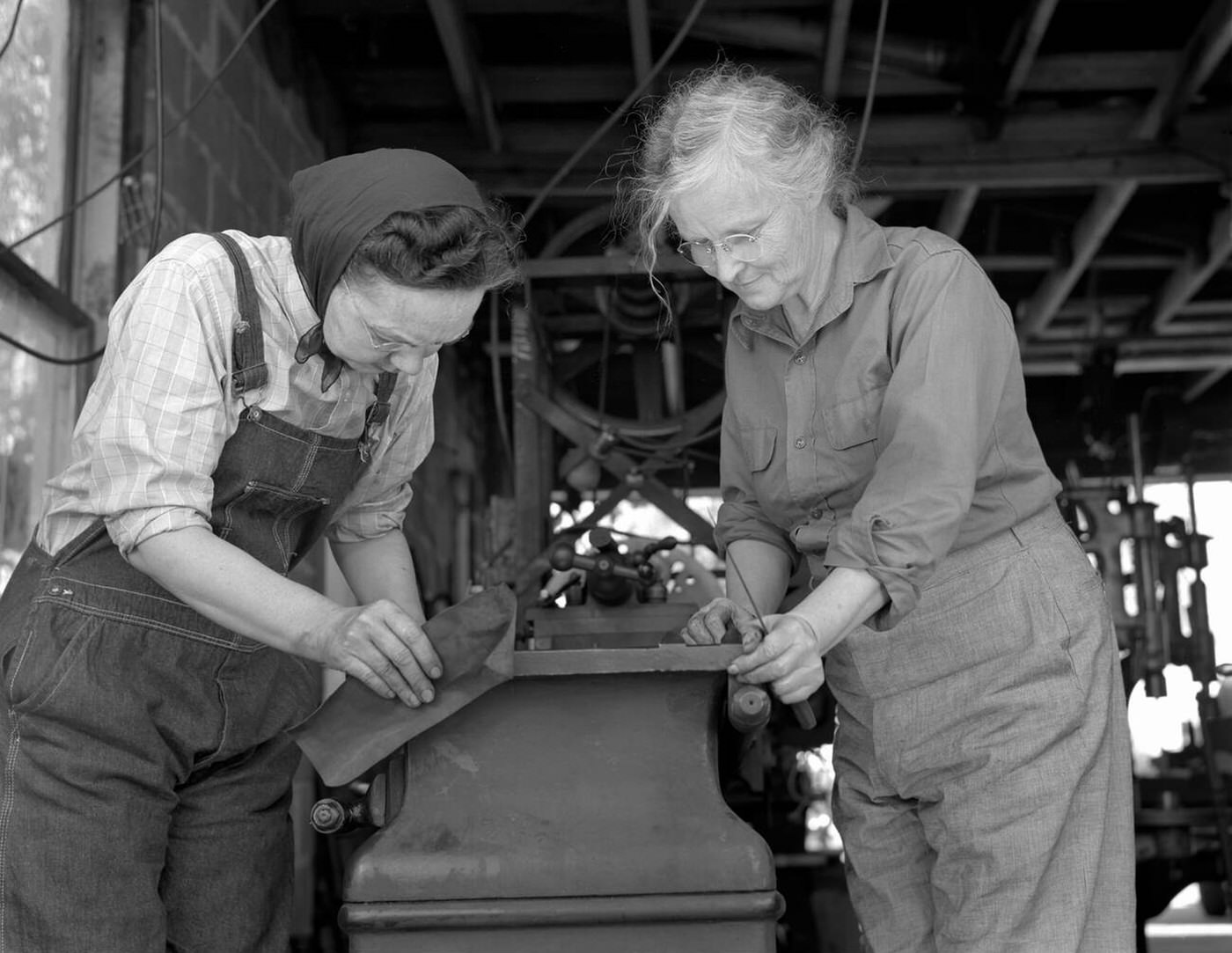Grandmothers processing war parts, 1942