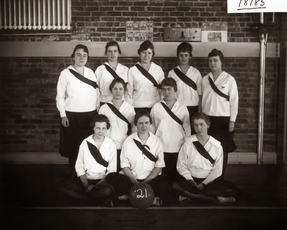 Western College basketball sophomores 1919