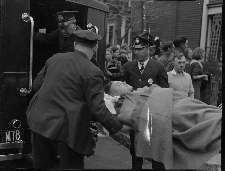 Driving Dangers: Vintage photos of Car Accidents in the 1940s
