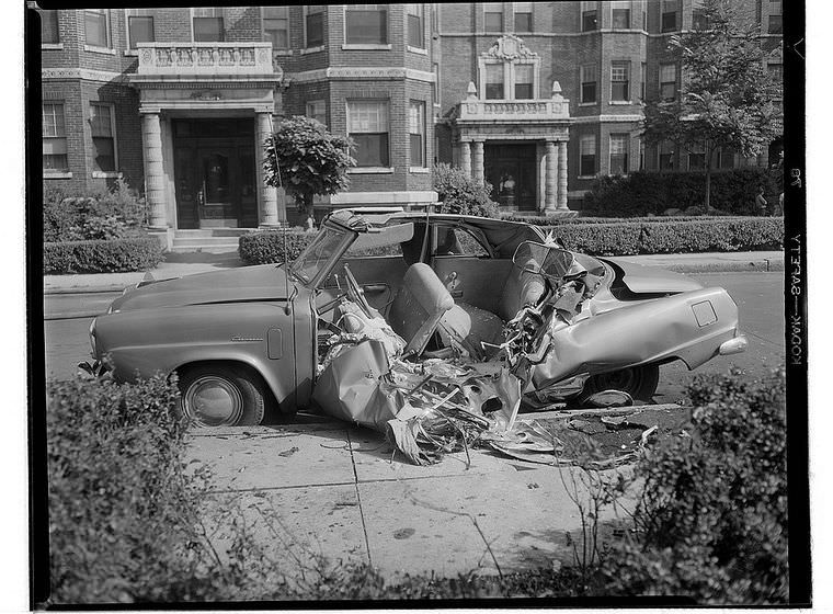 Driving Dangers: Vintage photos of Car Accidents in the 1940s