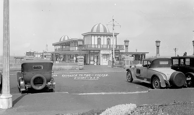 Coogee Pier, Sydney, 1928-1932.