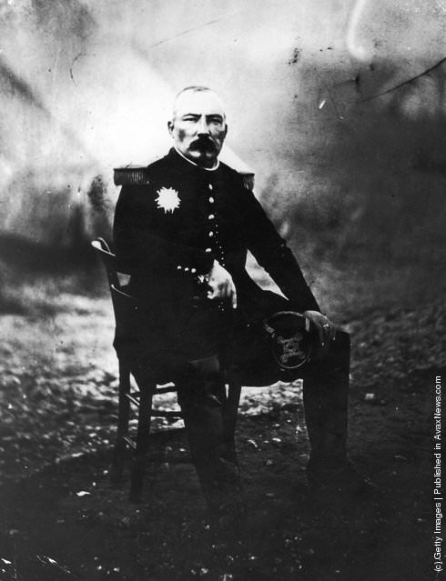 General Pierre Bosquet witnessing the British charge of the Light Brigade at Balaklava, remarking "C'est magnifique, mais ce n'est pas la guerre," 1856.