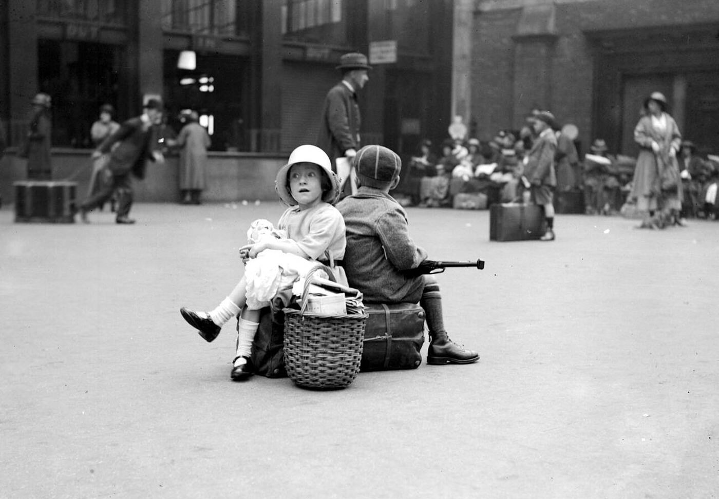 August Bank Holiday scenes at Waterloo Station, 1922.
