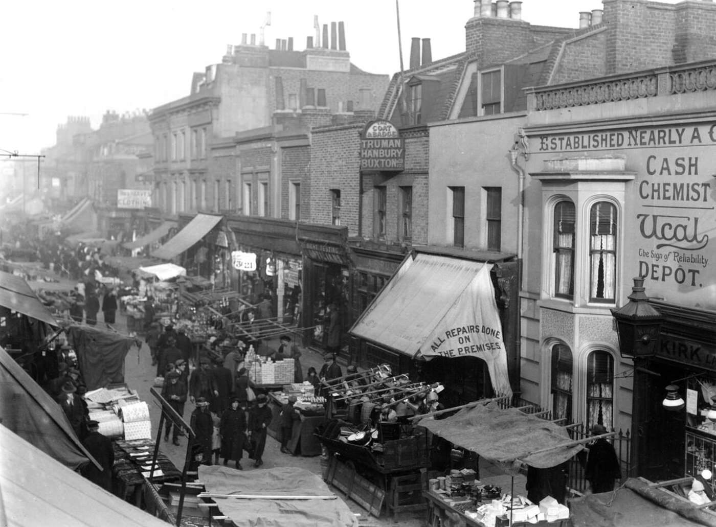 Shopping in the East End of London, 1920.