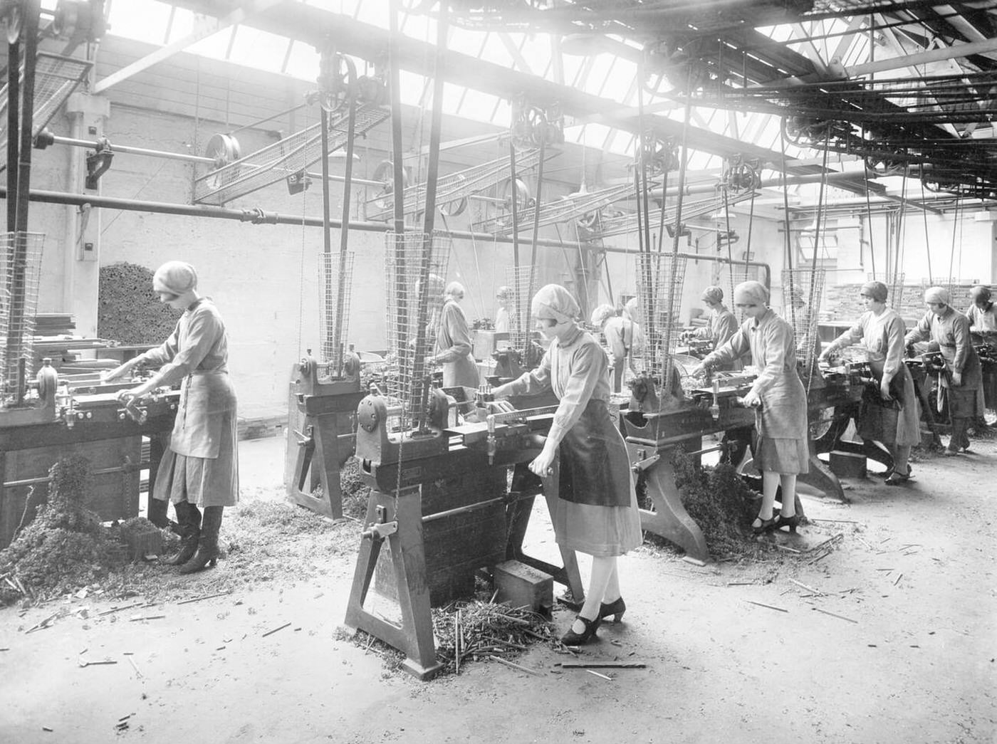 Reeves Factory, Bush Hall Park, London, 1920.