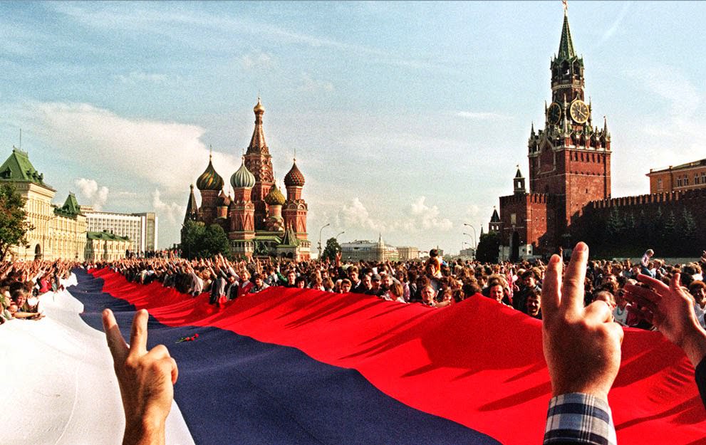 Celebrations in Moscow after the failure of the coup attempt, 1991.