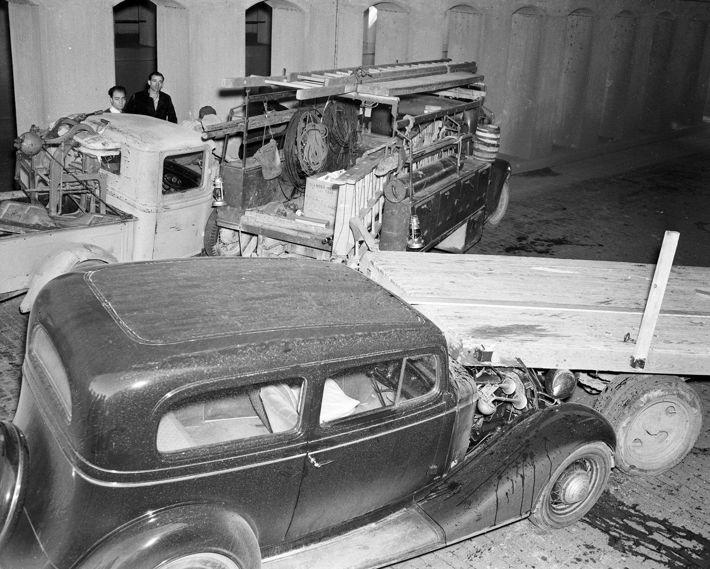 Vehicle pile-up at Henderson Street underpass, Fort Worth, 1939