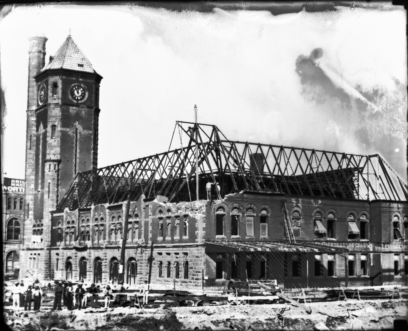 Texas & Pacific Railway passenger station demolition, Fort Worth, 1931