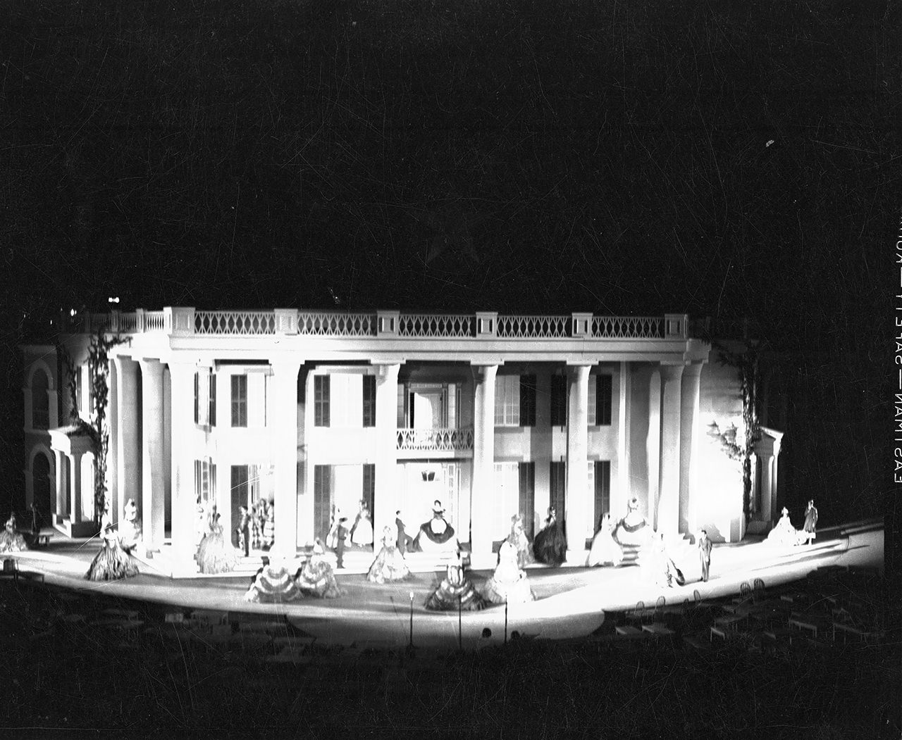 Casa Manana "Gone with the Wind" scene in snow, Fort Worth, 1937