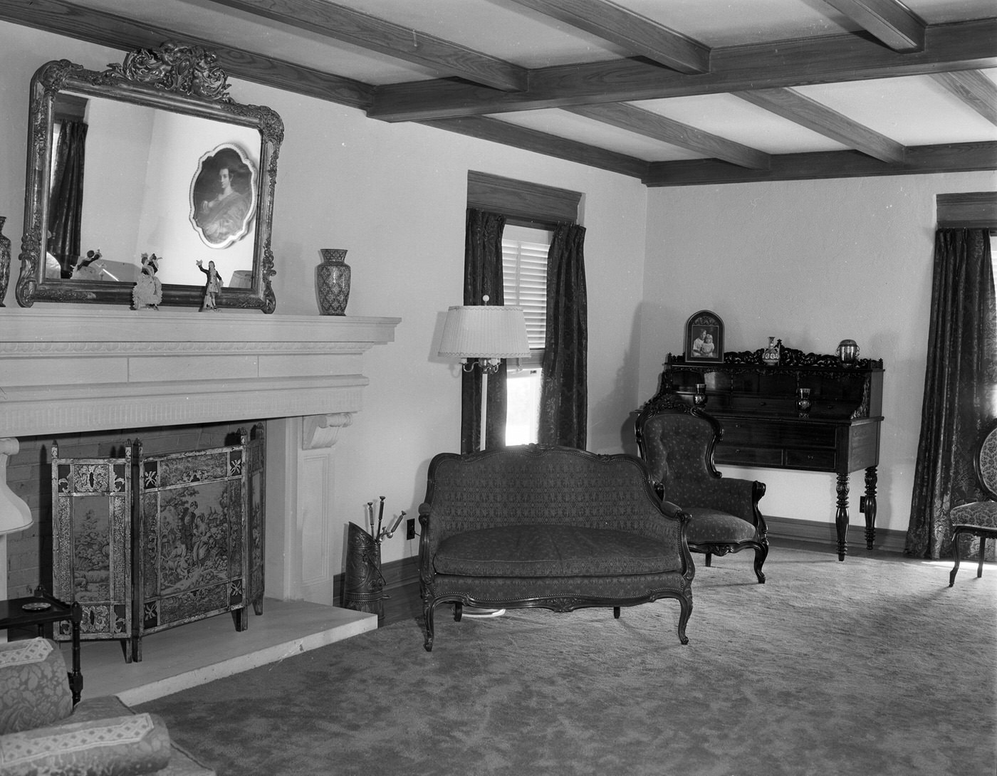 Interior of Mr. and Mrs. W.E. McMahon's home, Fort Worth, 1939