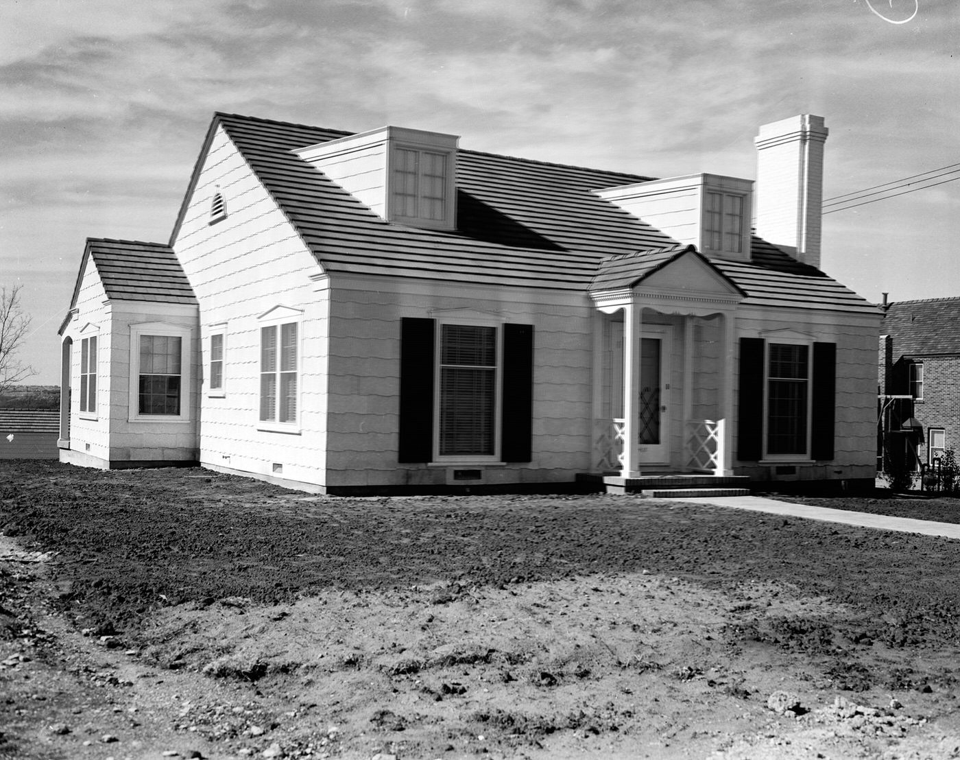 Exterior of Mr. and Mrs. Claude Ward Jr.'s home, Fort Worth, 1939
