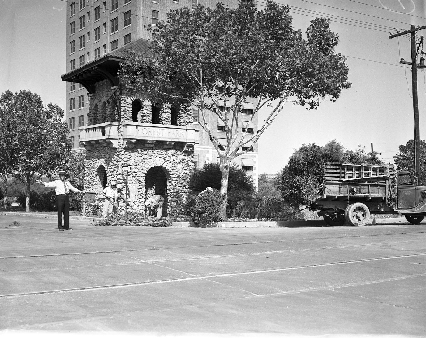 Fort Worth Park Department traffic hazard reduction, 1939