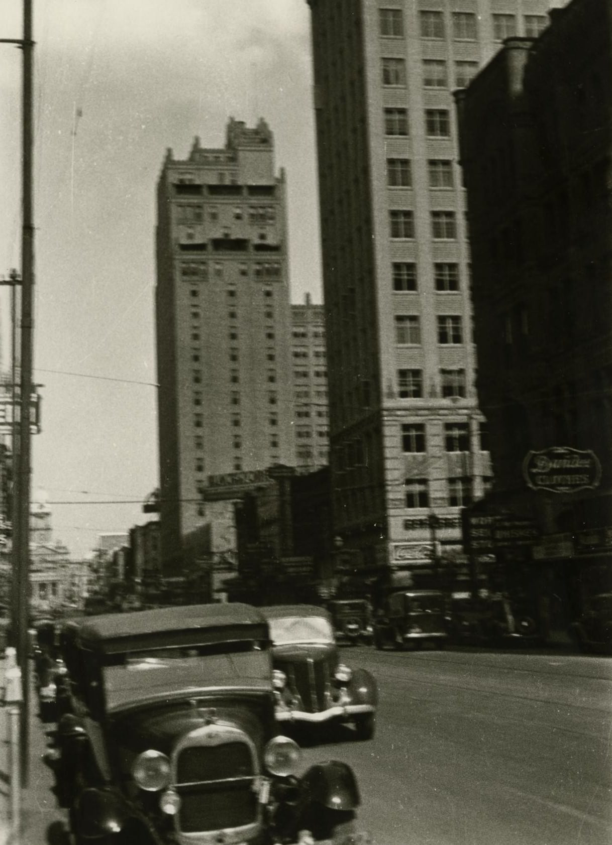 Main Street at 7th Street in Fort Worth, Texas, 1930s.