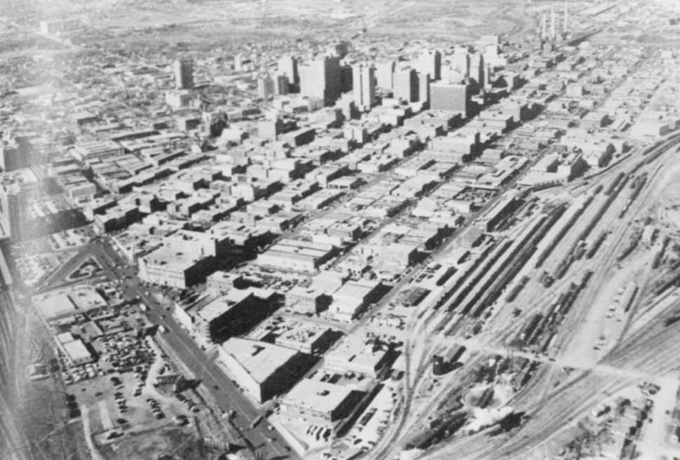 An aerial photograph of downtown Fort Worth, Texas, bordered by Lancaster Avenue, 1950.
