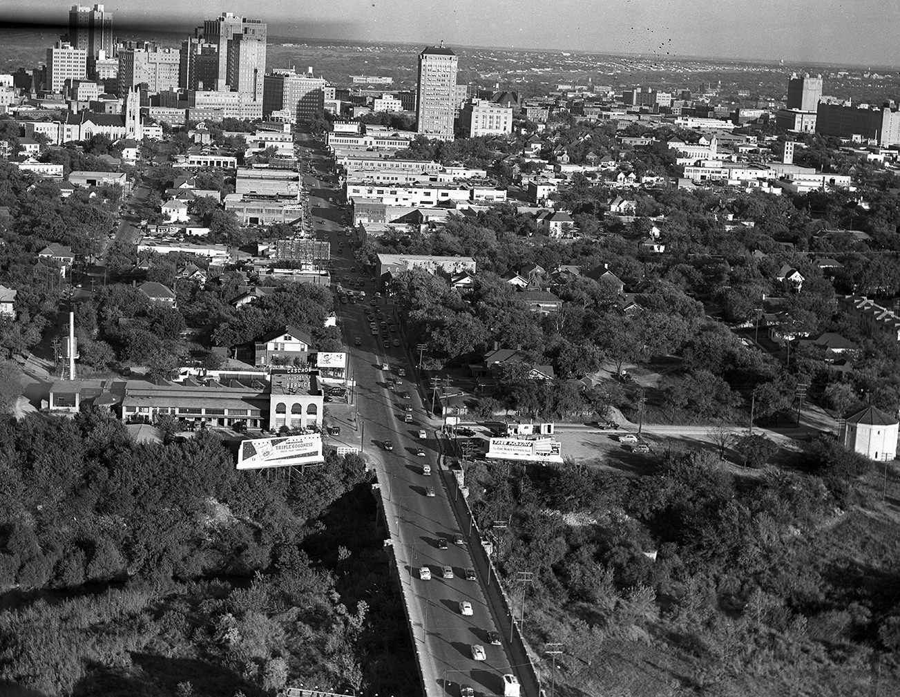 Aerial view of West 7th Street, 1950.