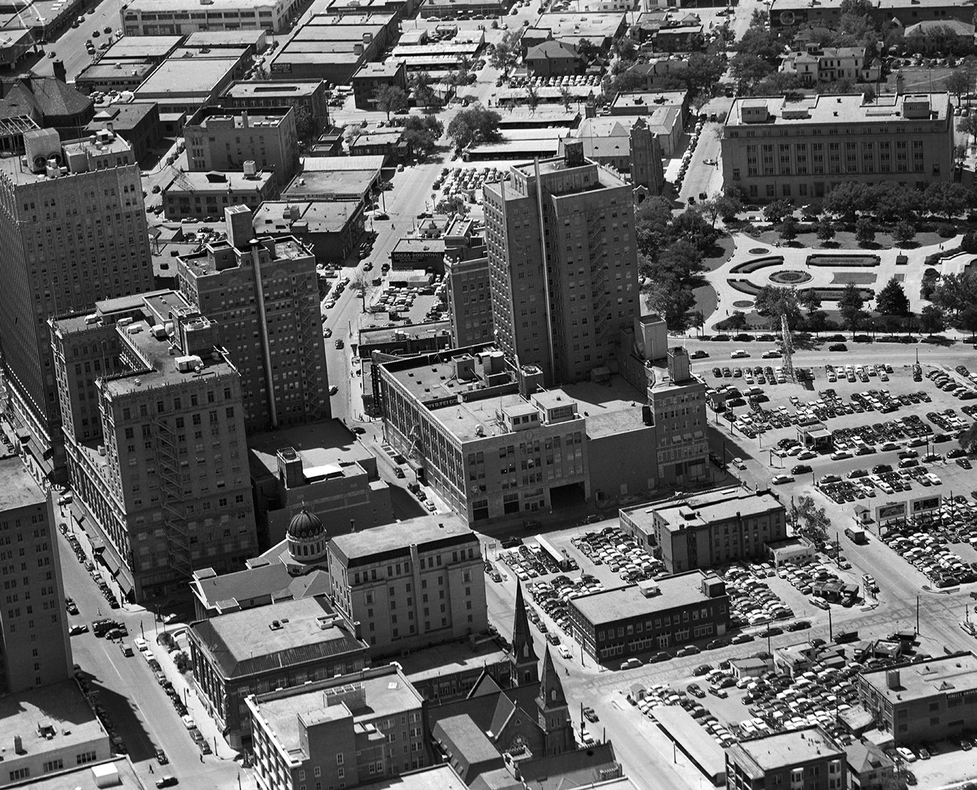 Aerial view of the downtown area of Fort Worth, with the Star-Telegram News Building, 1950.