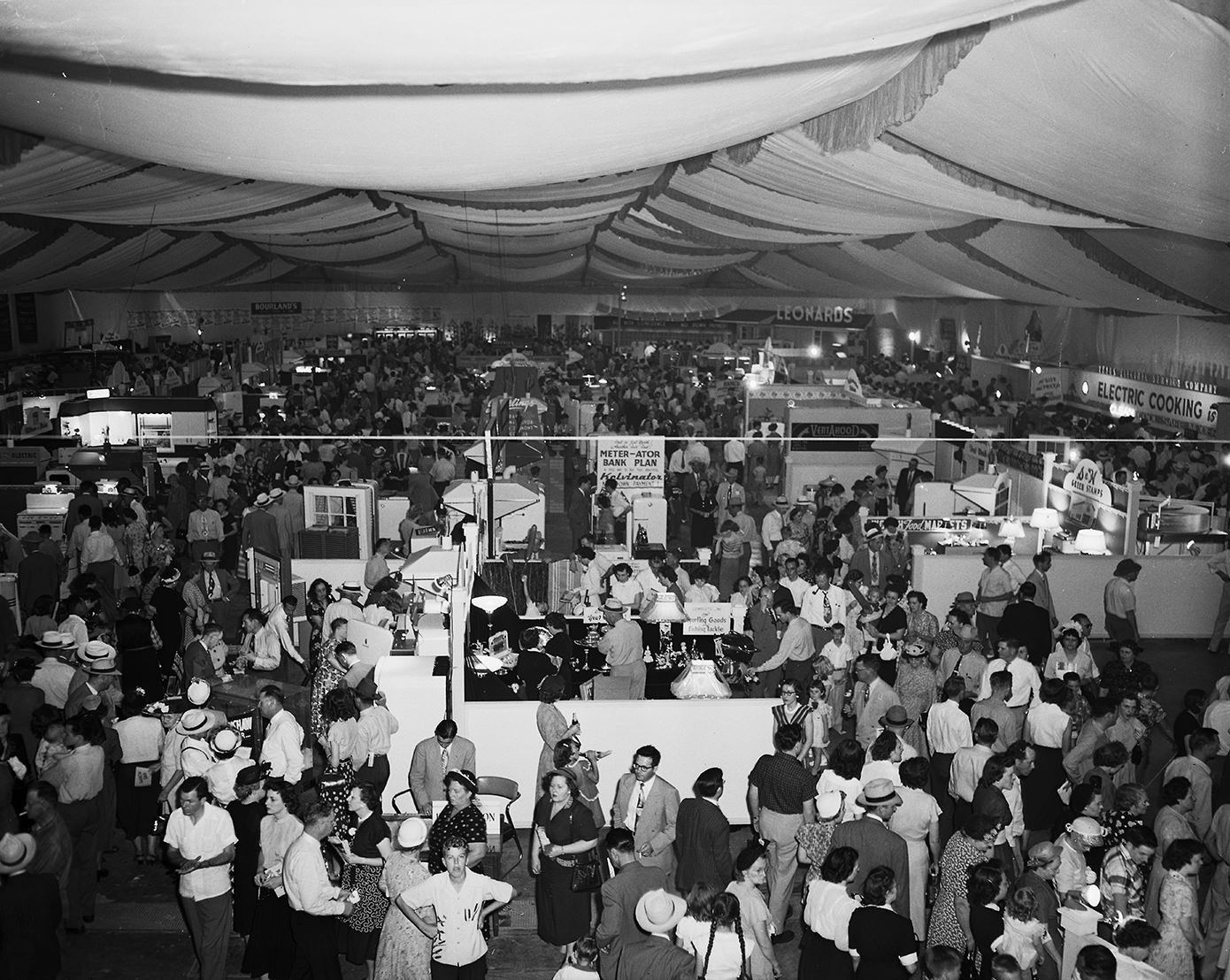Spectators at the opening of the Star-Telegram annual home show at Will Rogers Memorial Coliseum, 1950.