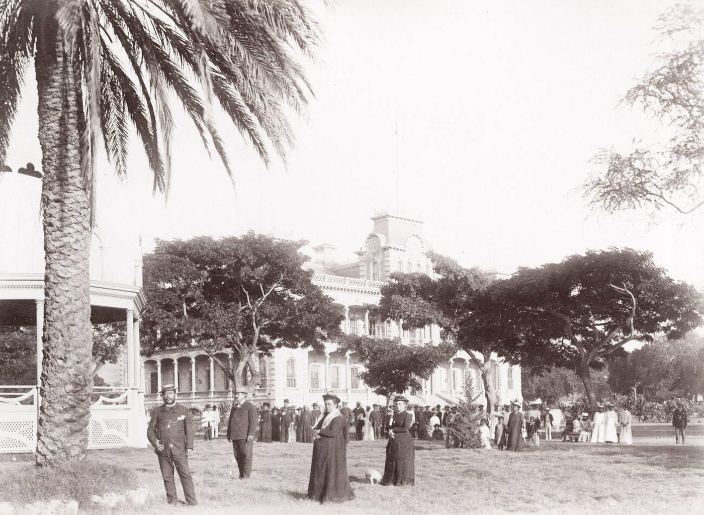 King and Queen of Hawaii outside the Royal Palace, 1900.