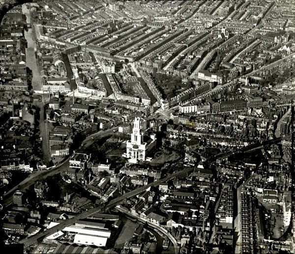 Limehouse with St Anne’s in the centre & Narrow St to the right
