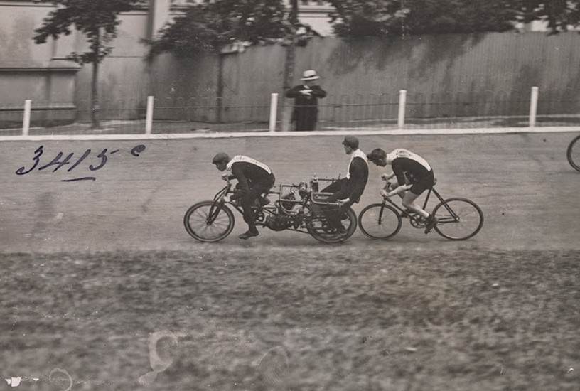 Motor-Paced Racing: A Unique Sport of High Speeds Achieved Through Close Following Behind a Pacer Vehicle
